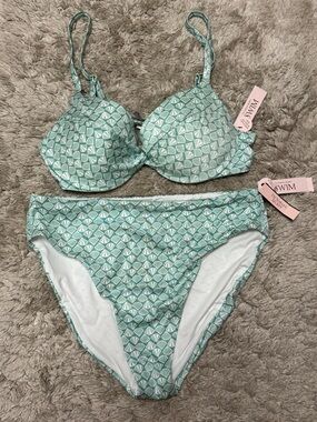 Victoria’s Secret Seafoam Green Patterned Bikini Set